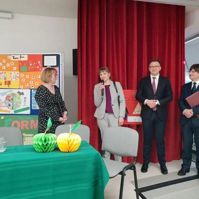 10 maja 2022 r., Podpisanie umowy o współpracy między Uniwersytetem Rolniczym, a Szkołą Podstawową w Bibicach
