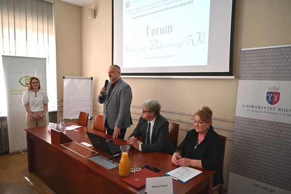 Uczestnicy forum_01