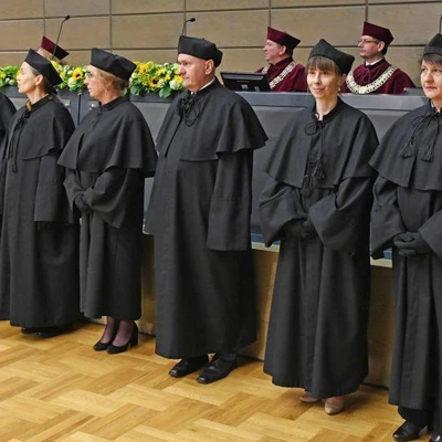 19 maja 2023 r.; Promocje habilitacyjne i doktorskie, odnowienie doktoratu,