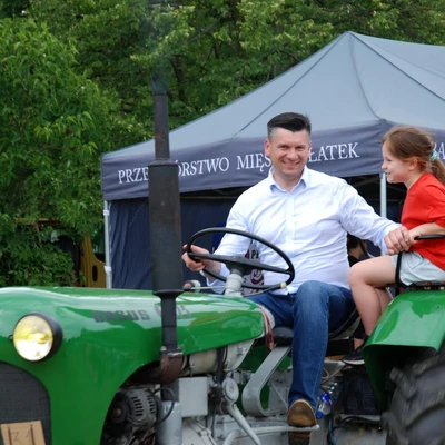 V Zlot Starych Ciągników i Samochodów na WIPIE_26