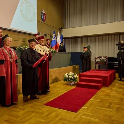 Nadanie tytułu doktora honoris causa Jerzemu Zawistowskiemu, profesorowi Uniwersytetu Kolumbii Brytyjskiej w Vancouver