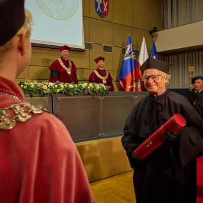 Nadanie tytułu doktora honoris causa Jerzemu Zawistowskiemu, profesorowi Uniwersytetu Kolumbii Brytyjskiej w Vancouver