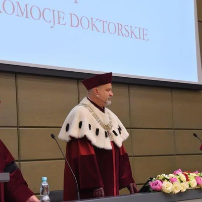 18 czerwca 2021 r., Promocje doktorskie i habilitacyjne - cz. 1. Rozpoczęcie uroczystości i odnowienie doktoratów