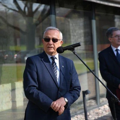 Uroczyste otwarcie wyremontowanego zespołu folwarcznego UR