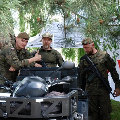 V Zlot Starych Ciągników i Samochodów na WIPIE_107