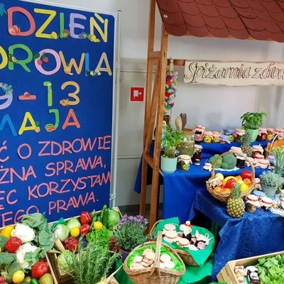 10 maja 2022 r., Podpisanie umowy o współpracy między Uniwersytetem Rolniczym, a Szkołą Podstawową w Bibicach