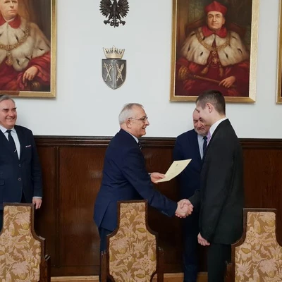 Rozdanie stypendiów z Własnego Funduszu Stypendialnego dla Studentów UR, Fundacji UR oraz Nagród Rektora dla Studentów i Doktorantów z Funduszu Promocji i Wychowania UR w Krakowie