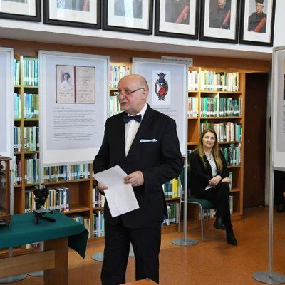 Wernisaż wystawy w Bibliotece Głównej - Wybrane przedmioty z kolekcji Muzeum UR
