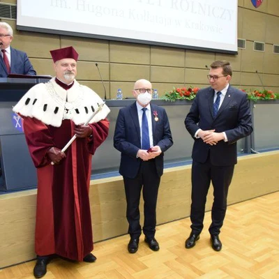 Uroczyste wręczenie medali za zasługi i za wieloletnią służbę 014