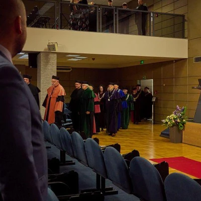 Nadanie tytułu doktora honoris causa Jerzemu Zawistowskiemu, profesorowi Uniwersytetu Kolumbii Brytyjskiej w Vancouver