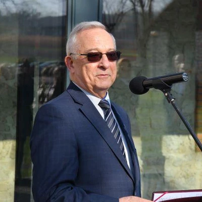 Uroczyste otwarcie wyremontowanego zespołu folwarcznego UR
