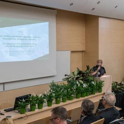 Zieleń dla czystego powietrza-konferencja naukowa