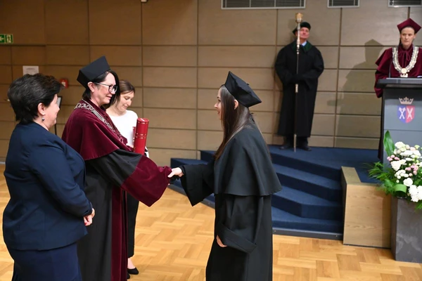 Uroczyste promocje doktorów habilitowanych i doktorów oraz odnowienie doktoratów w Uniwersytecie Rolniczym w Krakowie, fot. 24