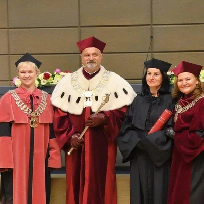 18 czerwca 2021 r., Promocje doktorskie i habilitacyjne - cz. 4. Zdjęcia pamiątkowe