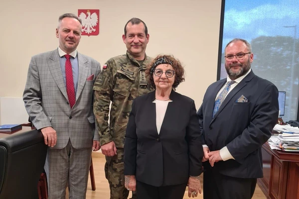 Przedstawiciele URK na spotkaniu Dziekanem Wydziału Inżynierii Lądowej i Geodezji WAT