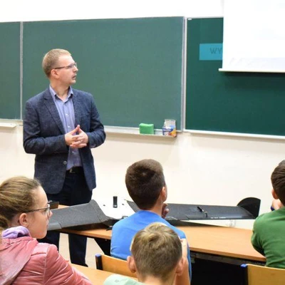 30 września 2023 r., Małopolska Noc Naukowców, UCMW, WBiO, WHiBZ, WISiG